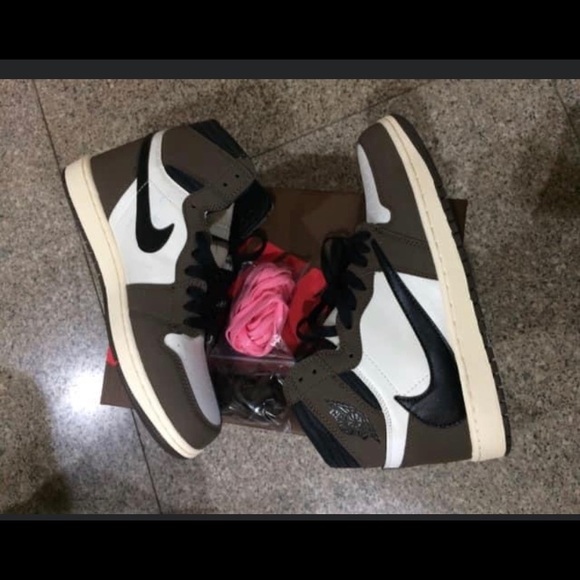 Shoes - Picture 14 of 14